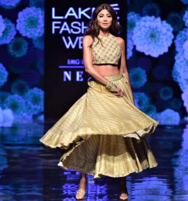 Shilpa Shetty Twirls At The Ramp In Elegant Lehenga Look At Lakme Fashion Week 2019