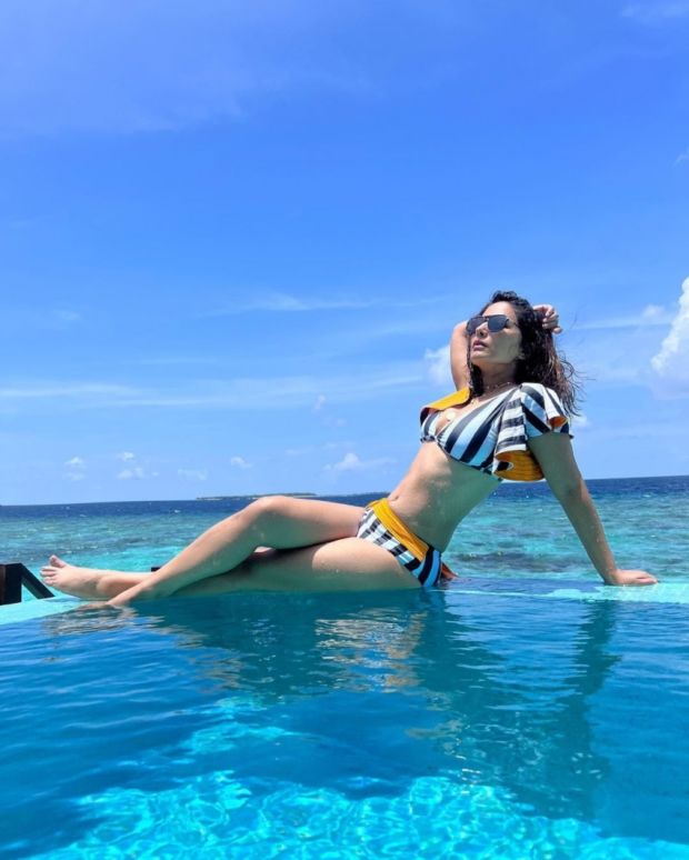 Hina Khan’s Underwater Photoshoot Goes Viral On Internet