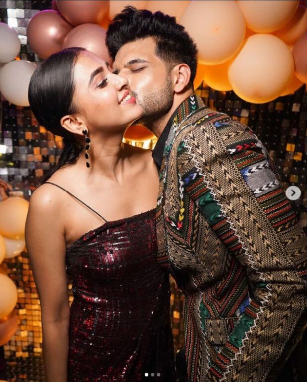 Karan Kundrra And Tejasswi Prakash’s Romantic Photos Which Paint The Town Red