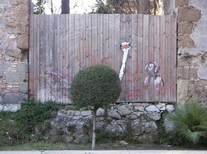 23 Street Artworks That Combine With Nature