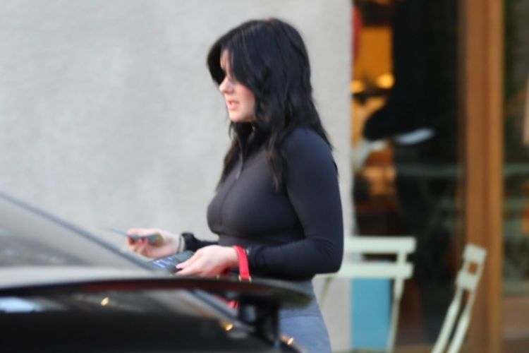Ariel Winter Candids Outside Nine Zero One Salon In West Hollywood