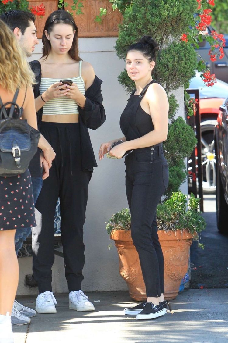 Ariel Winter Candids in Jeans Out For Lunch In Beverly Hills
