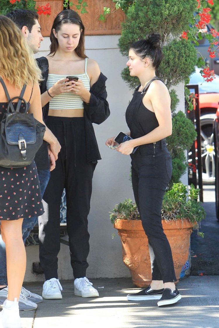Ariel Winter Candids in Jeans Out For Lunch In Beverly Hills