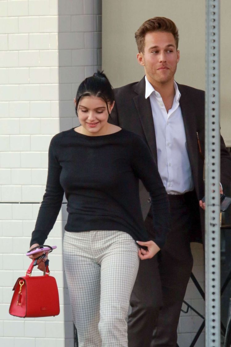 Ariel Winter Candids Outside Joan's On Third In Studio City