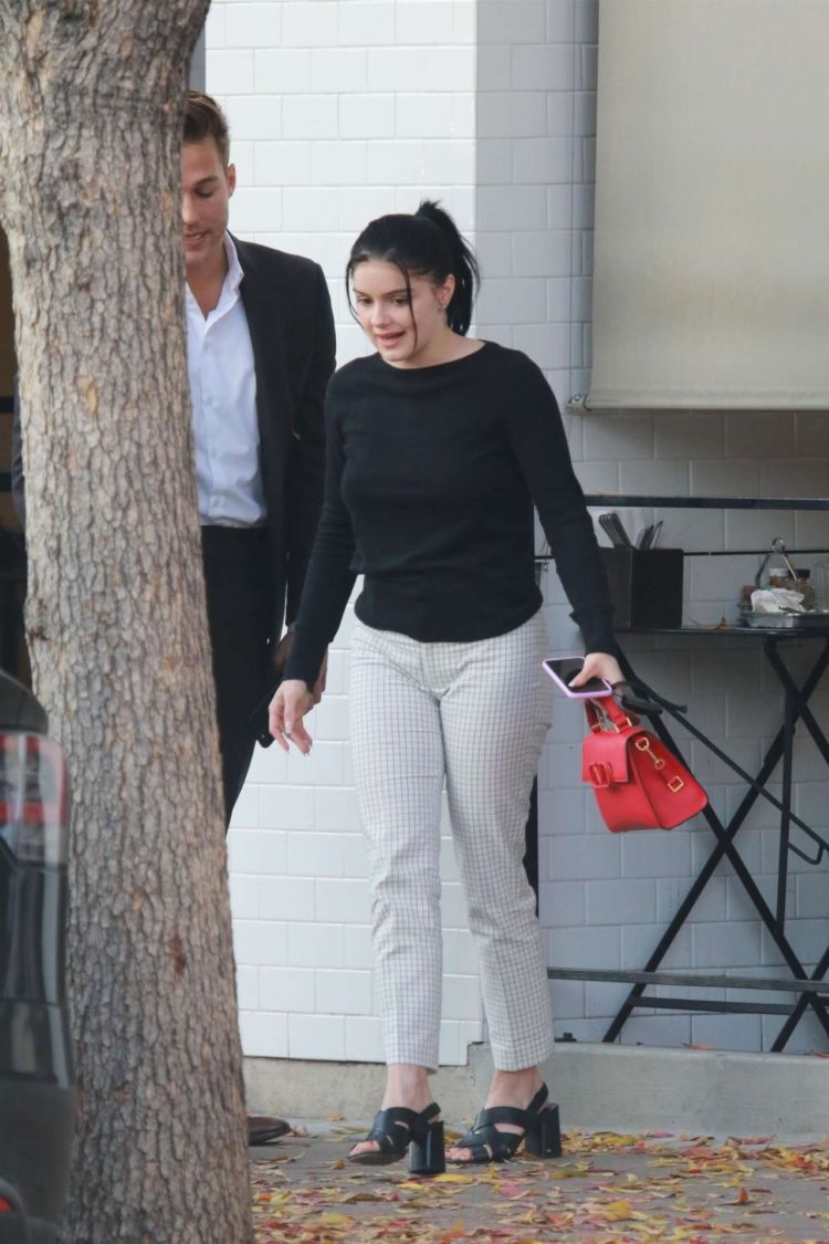 Ariel Winter Candids Outside Joan's On Third In Studio City