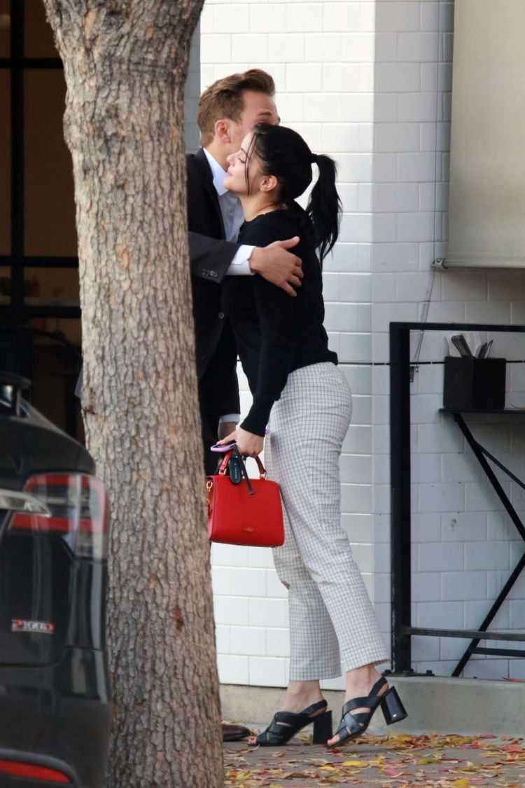 Ariel Winter Candids Outside Joan's On Third In Studio City
