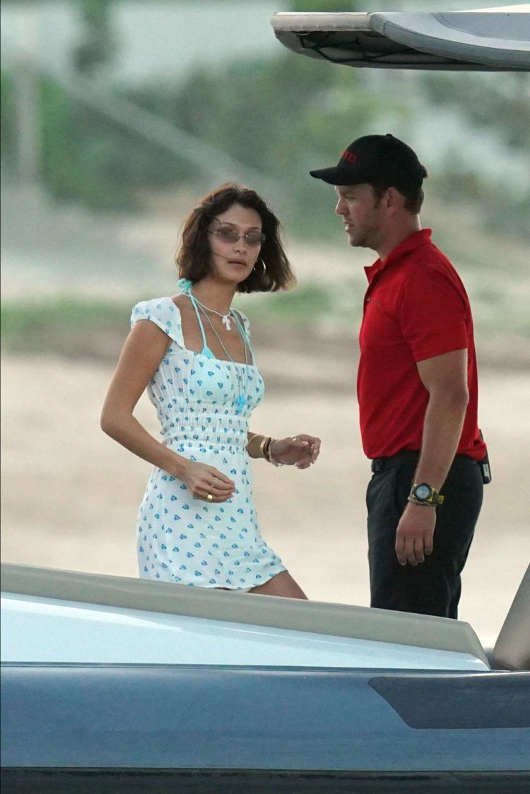 Bella Hadid Walking On The Beach In St Barts
