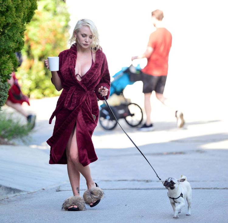 Courtney Stodden Walking Her Dog Out In Los Angeles
