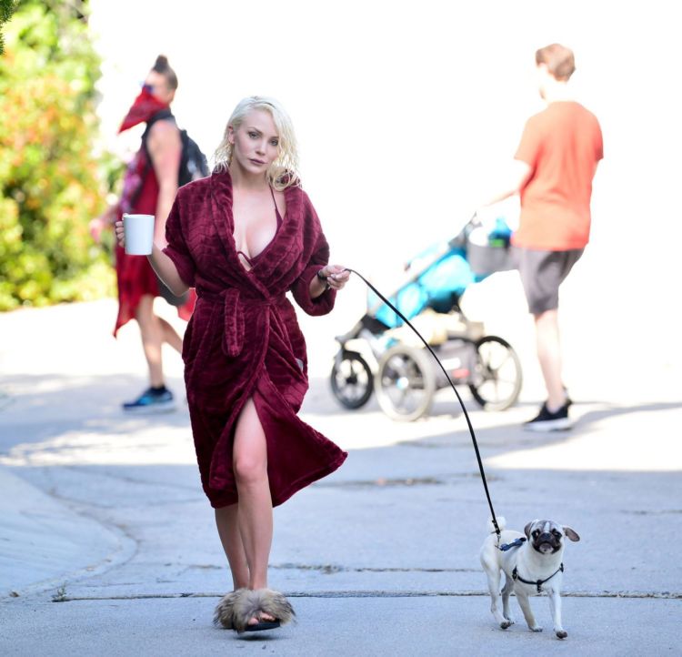 Courtney Stodden Walking Her Dog Out In Los Angeles