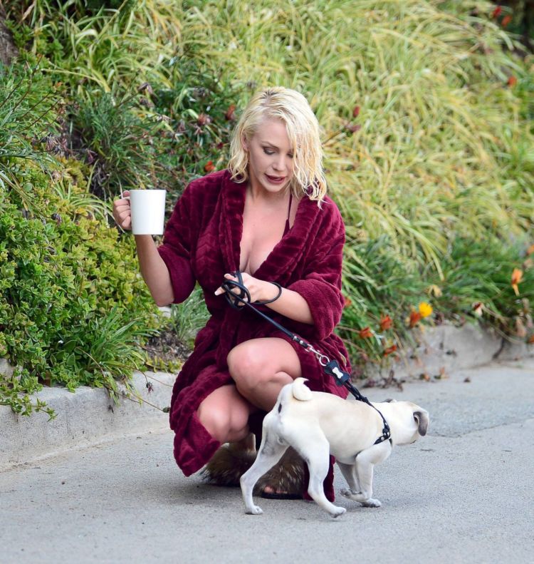 Courtney Stodden Walking Her Dog Out In Los Angeles