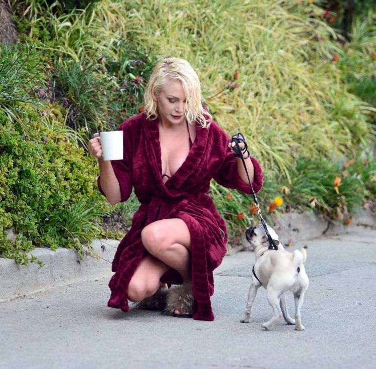 Courtney Stodden Walking Her Dog Out In Los Angeles