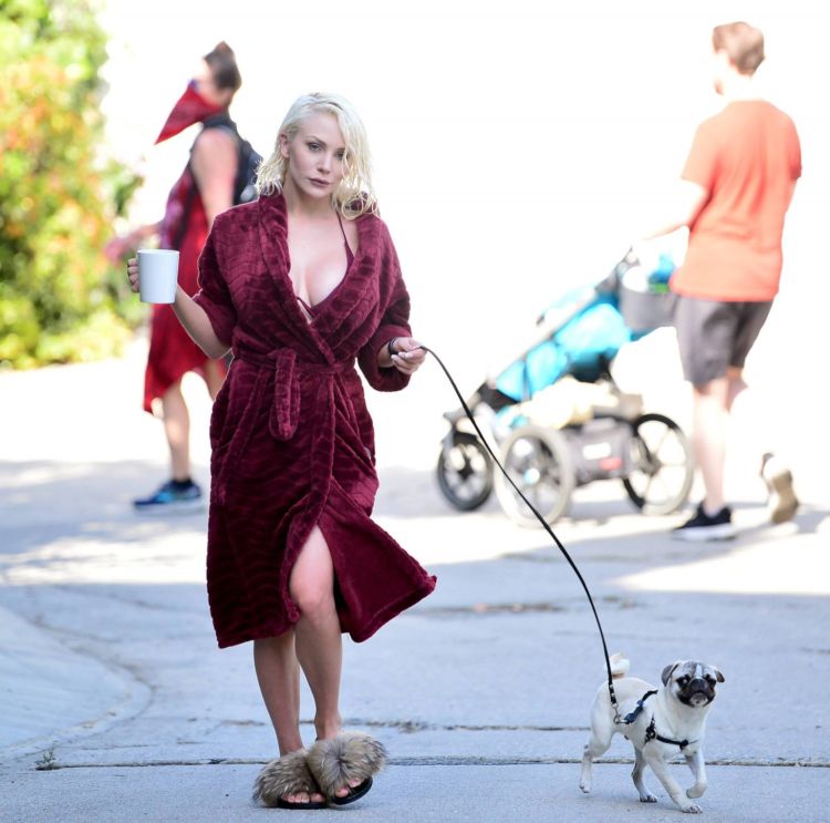 Courtney Stodden Walking Her Dog Out In Los Angeles