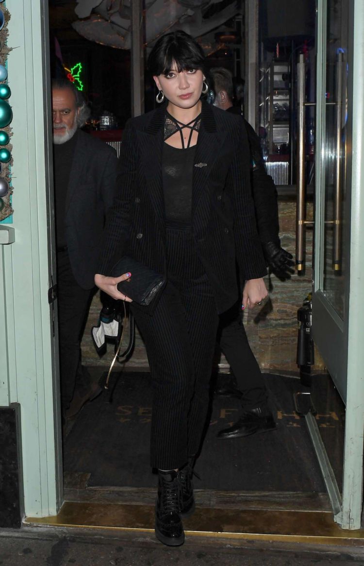 Daisy Lowe Leaving S Fish Restaurant In London