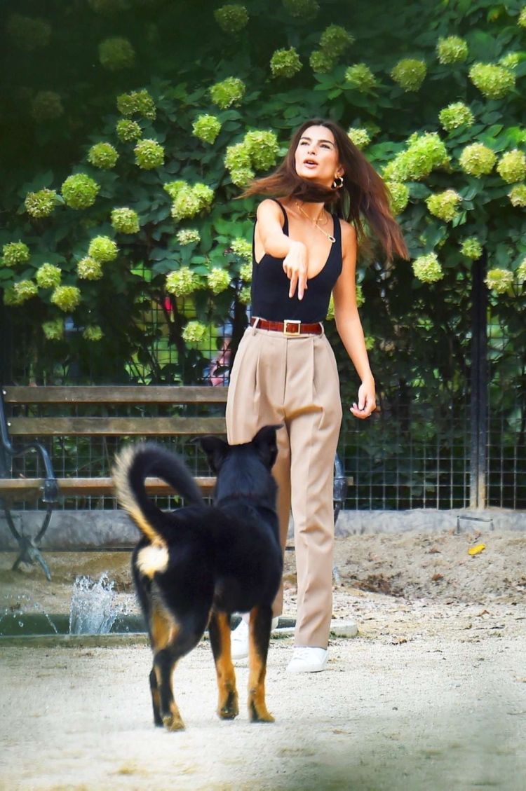 Emily Ratajkowski Spotted Playing Fetch With Her Dog In New York 