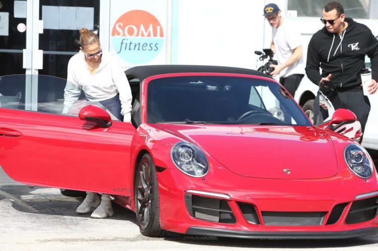 Jennifer Lopez Candids In Tights While Heading To The Gym In Miami