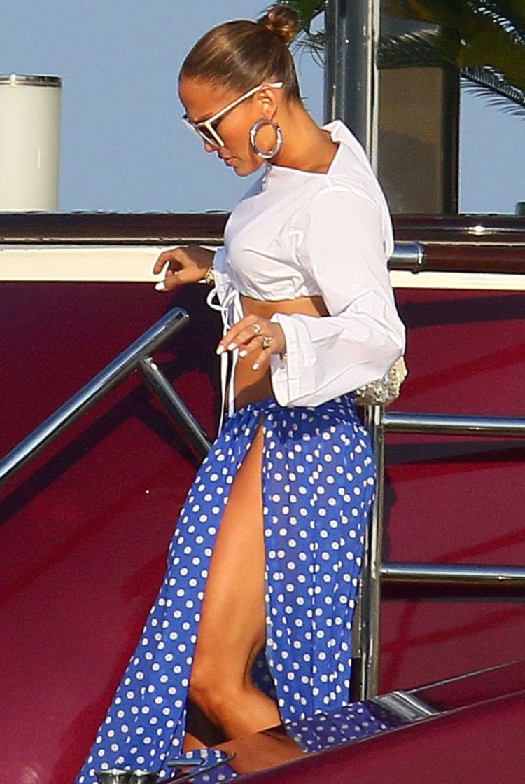 Jennifer Lopez At The Nikki Beach In St Tropez