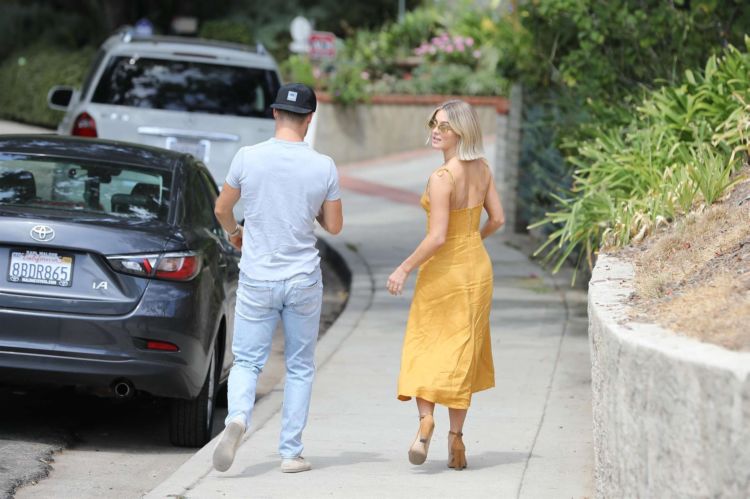 Gorgeous Julianne Hough Heading For A Party In Los Angeles