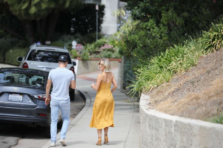 Gorgeous Julianne Hough Heading For A Party In Los Angeles