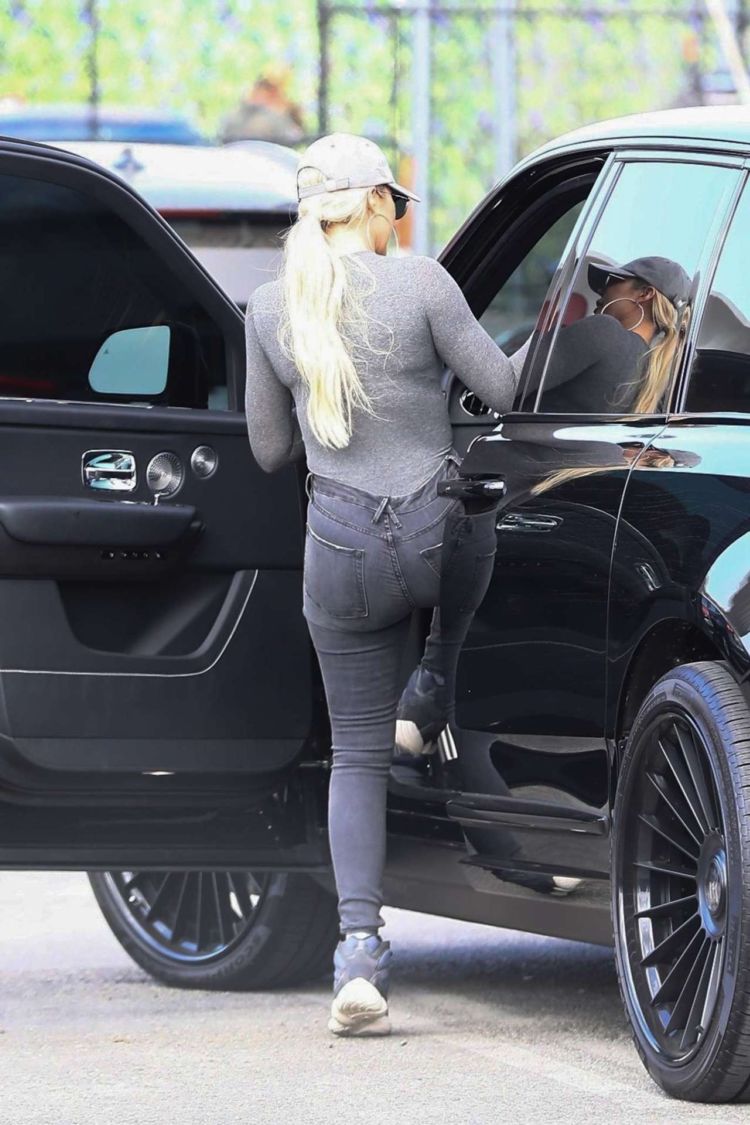 Khloe Kardashian Candids Outside Kanye West’s Sunday Service