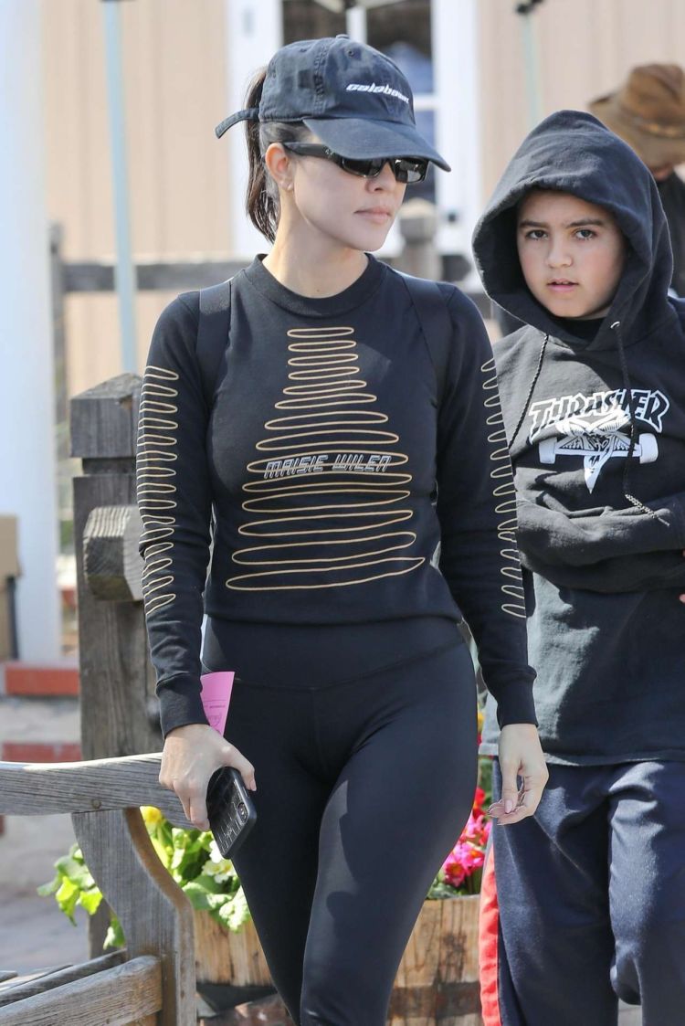 Kourtney Kardashian Spotted Out With Her Son At A Farmers Market In Calabasas