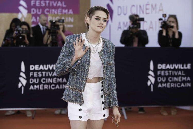 Kristen Stewart Attends The Award Ceremony At 45th Deauville American Film Festival