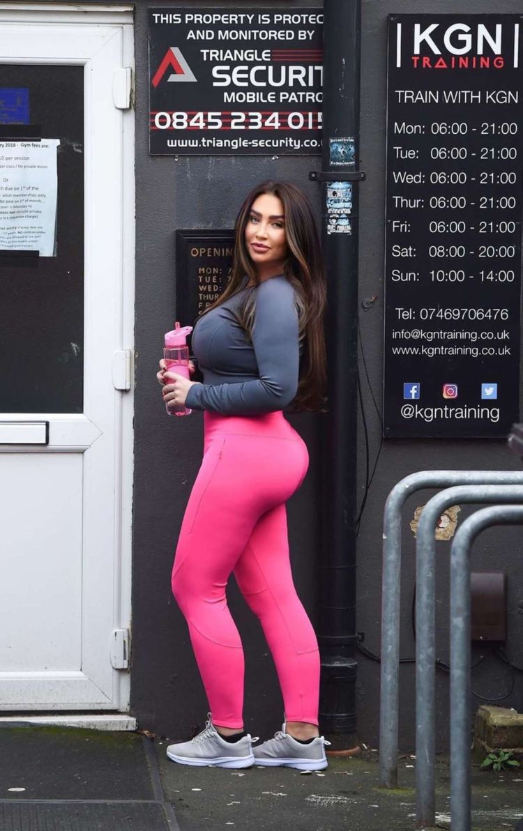 Lauren Goodger Spotted Leaving The Gym In Chigwell