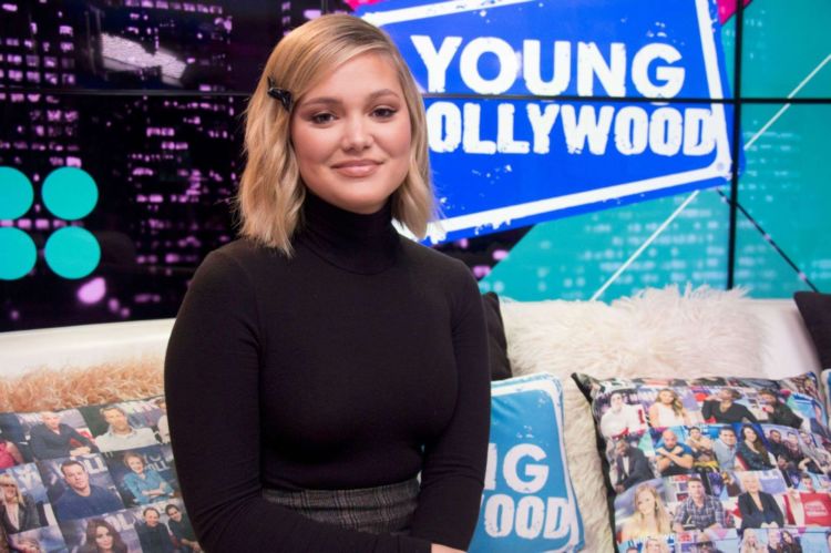 Pretty Olivia Holt At Young Hollywood Studio In Los Angeles