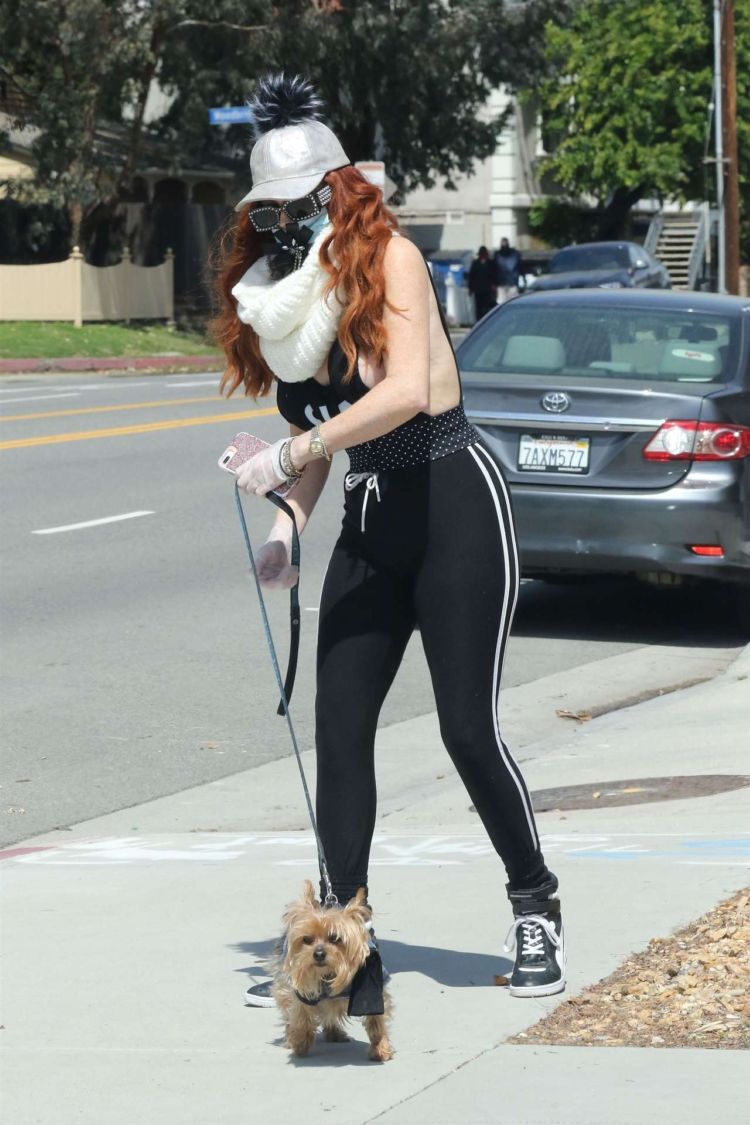 Phoebe Price Spotted Walking Her Dog In Los Angeles