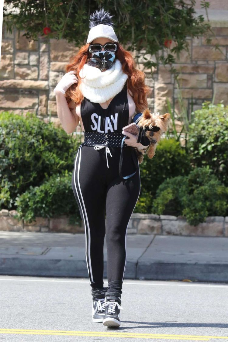 Phoebe Price Spotted Walking Her Dog In Los Angeles