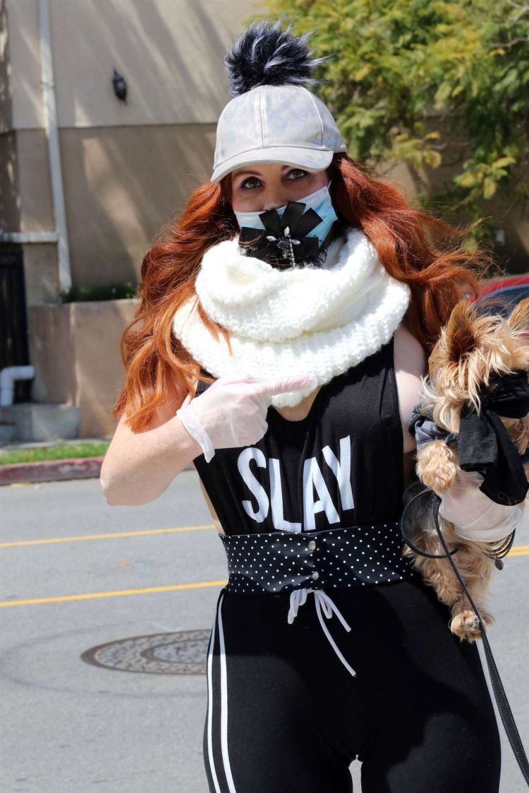 Phoebe Price Spotted Walking Her Dog In Los Angeles