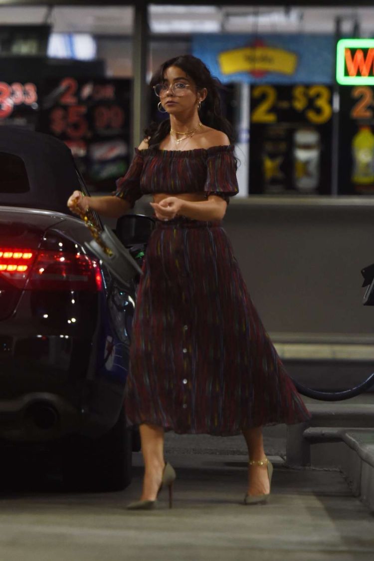 Sarah Hyland Candids While Pumping Gas After Dinner