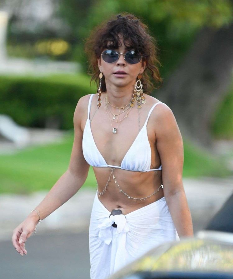 Sarah Hyland Spotted While Leaving A Par