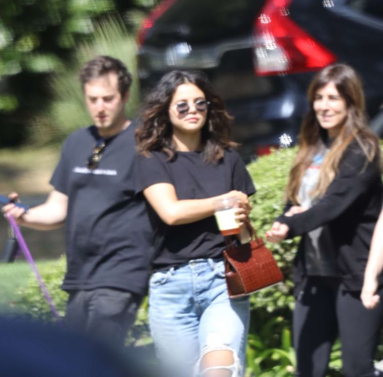 Selena Gomez Spotted At Her Friend's House In Los Angeles
