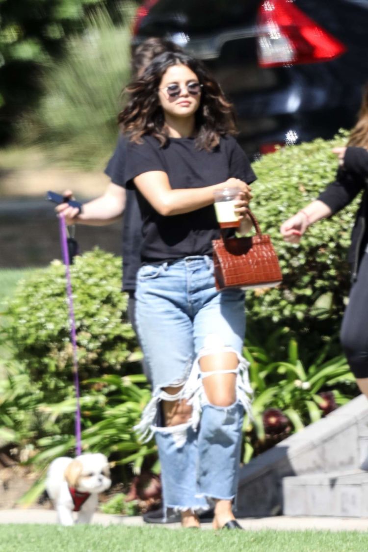 Selena Gomez Spotted At Her Friend's House In Los Angeles