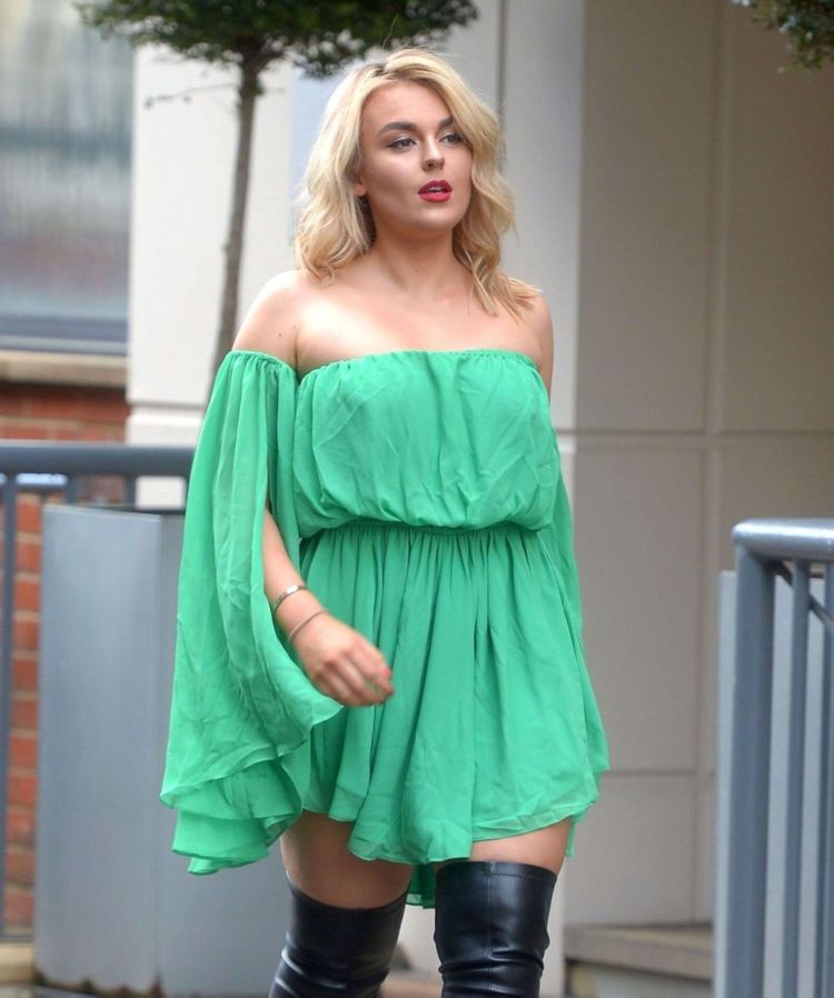 Tallia Storm Out And About Candids In London