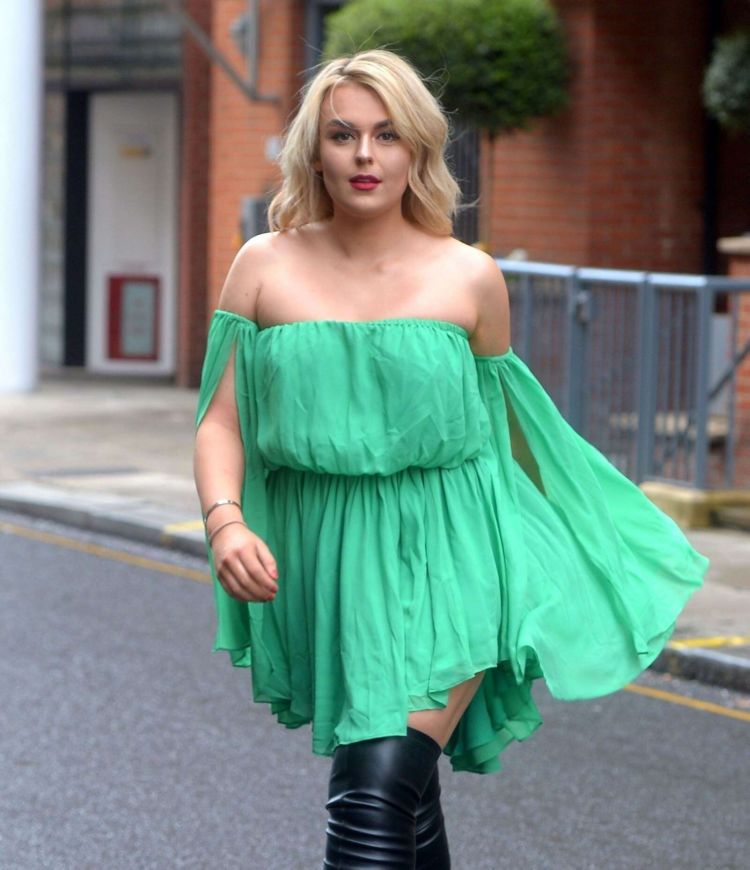 Tallia Storm Out And About Candids In London