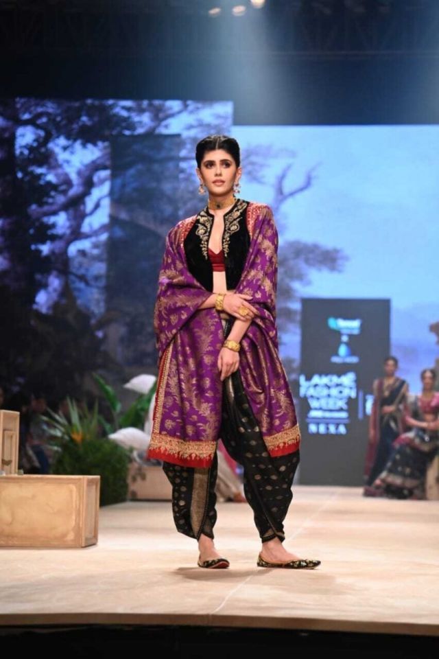 Sanjana Sanghi Turns Showstopper At Lakme Fashion Week 2022