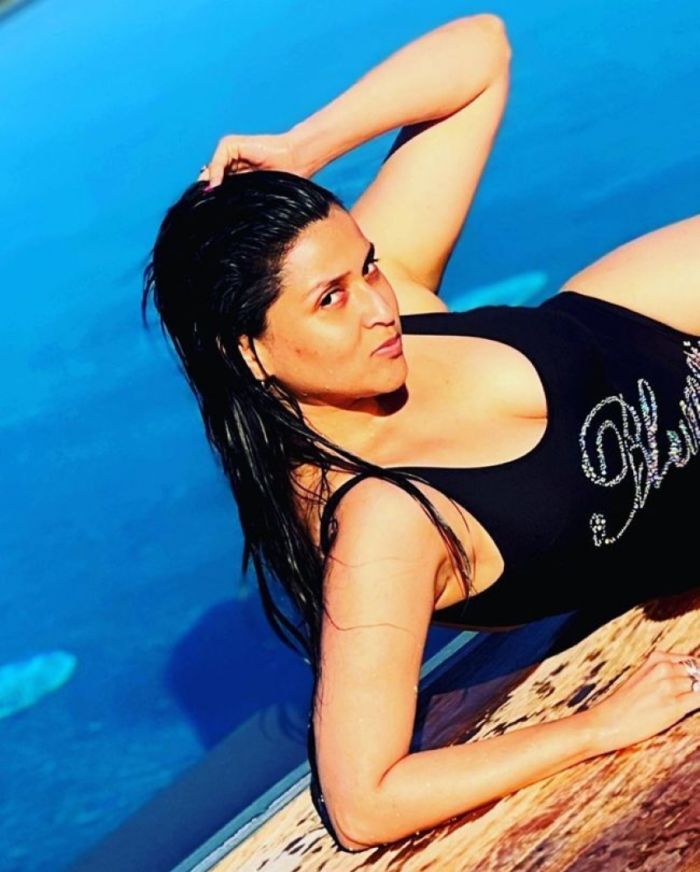 Mannara Chopra Raises Up The Heat With Her Swimsuit Pictures