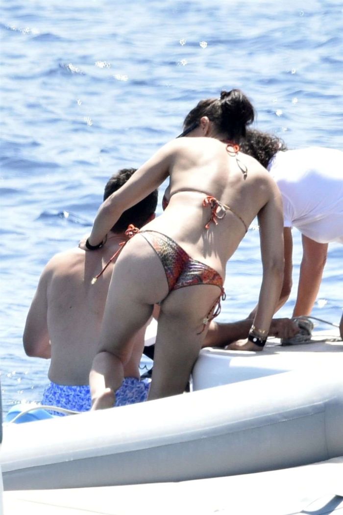 Adriana Lima Vacationing In Bikini On A Yacht In Italy