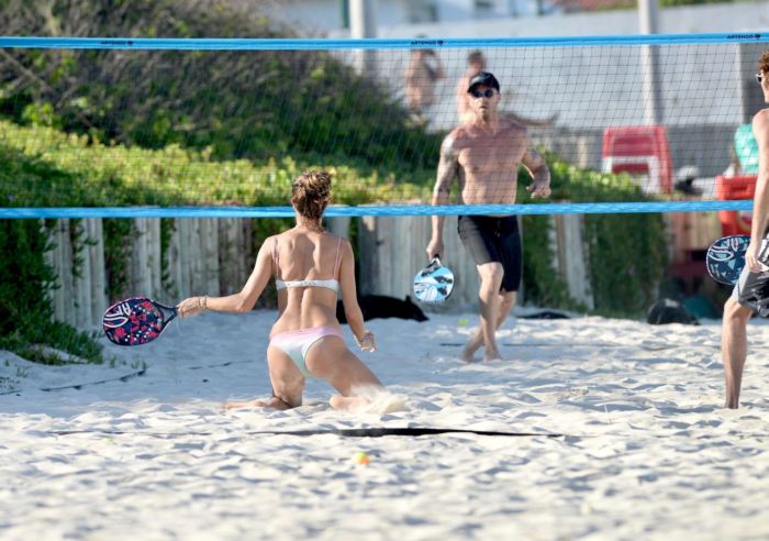 Alessandra Ambrosio Plays Volleyball In Pink Bikini On The Beach in Florianopolis