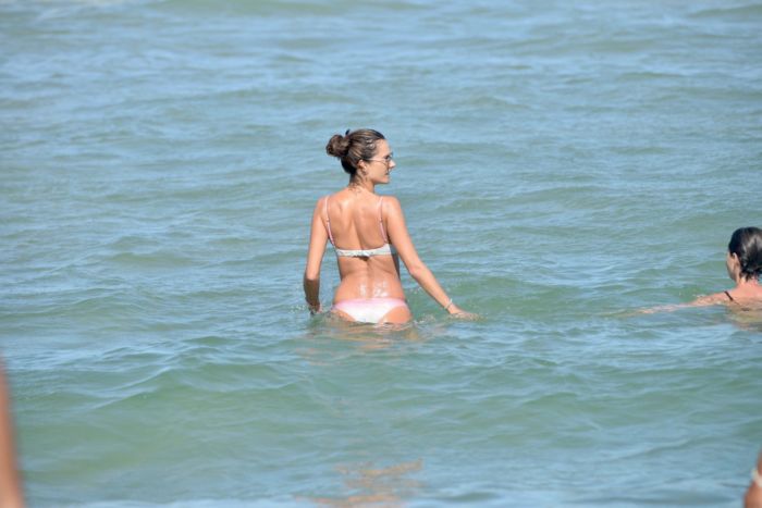 Alessandra Ambrosio Plays Volleyball In Pink Bikini On The Beach in Florianopolis