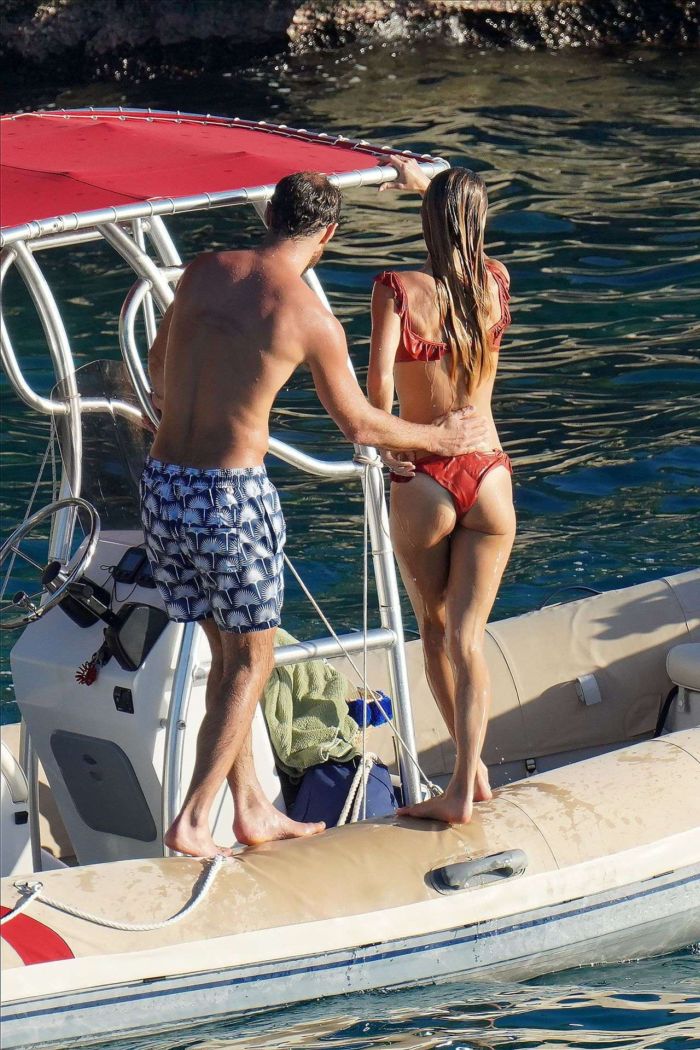 Alizee Thevenet Celebrating New Year With Fiancee On A Boat Trip
