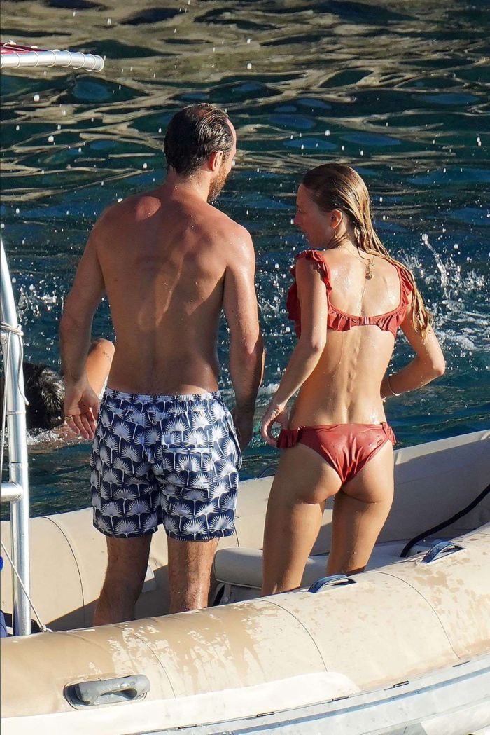 Alizee Thevenet Celebrating New Year With Fiancee On A Boat Trip