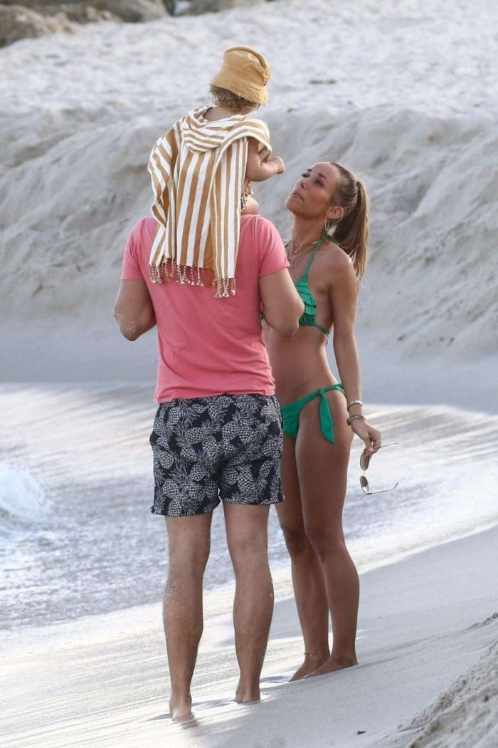 Annemarie Carpendale In Green Bikini On A Family Vacation In Miami