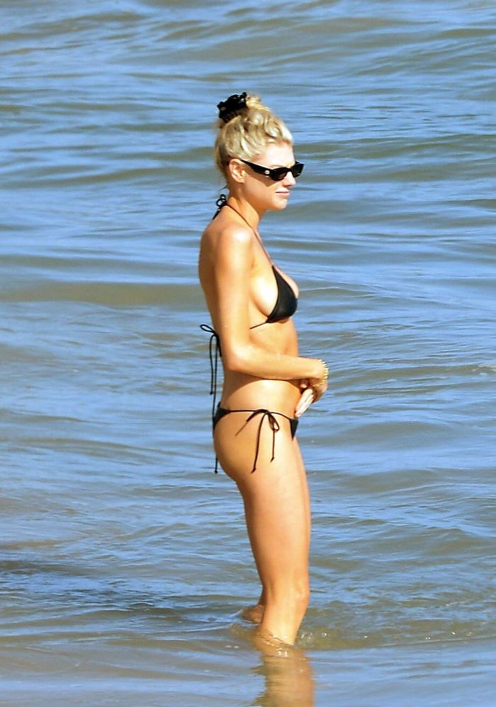 Charlotte McKinney Makes A Splash In Black Bikini On The Beach