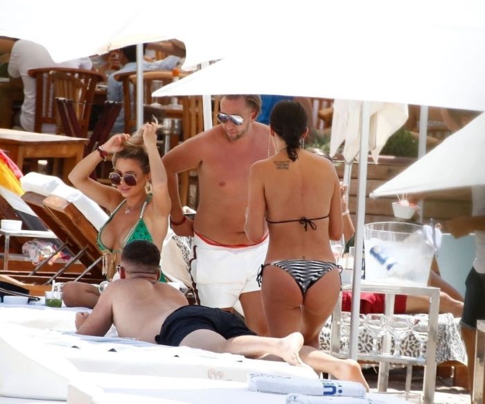 Danielle Lloyd Parting In Bikini With Her Husband Michael And Friends In Ibiza