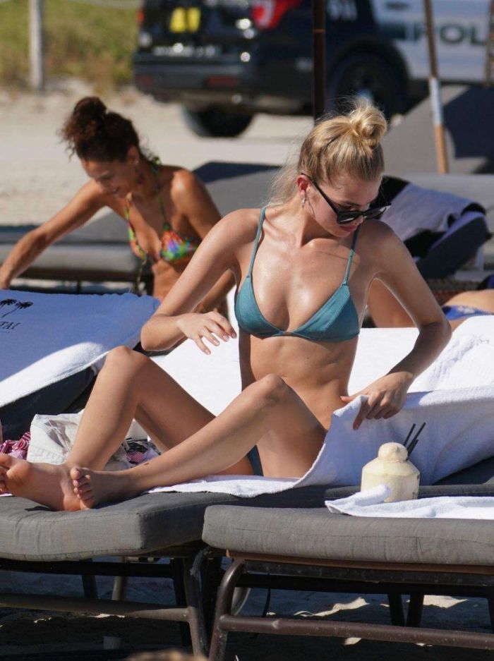 Daphne Groeneveld Tanning In A Bikini On Miami Beach