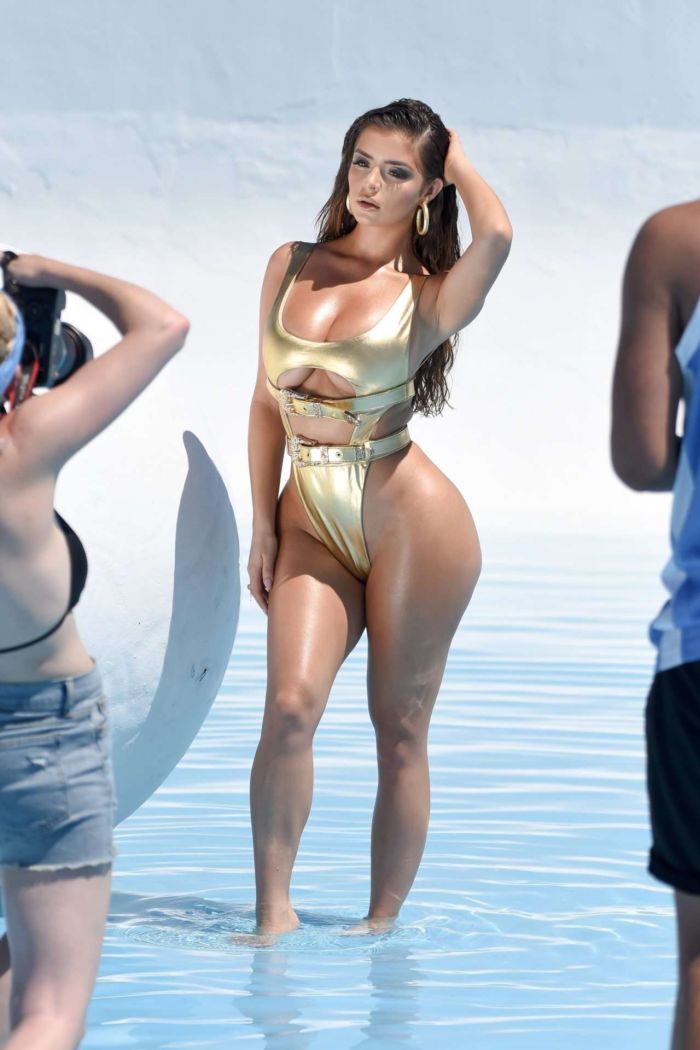 Demi Rose Mawby's Amazing Golden Bikini Photoshoot In LA