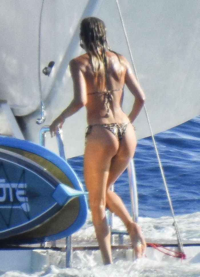 Doutzen Kroes Kayaking In A Bikini At A Beach In Ibiza