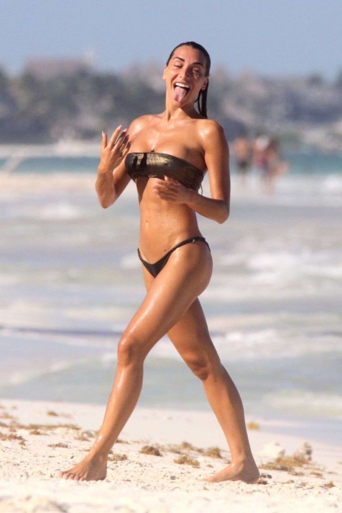 Elisa De Panicis Spotted With Fellow Model Friend Elena Gusmeroli At The Beach